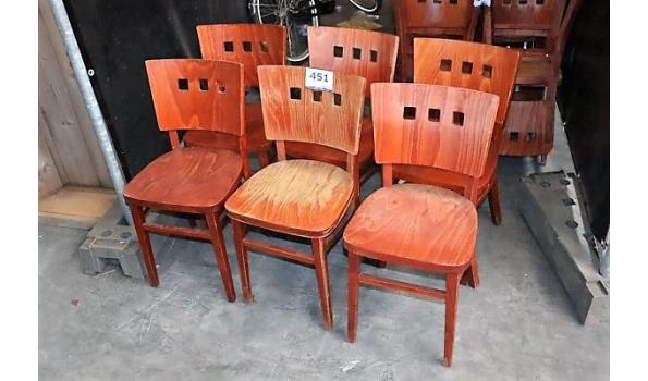6 houten stoelen